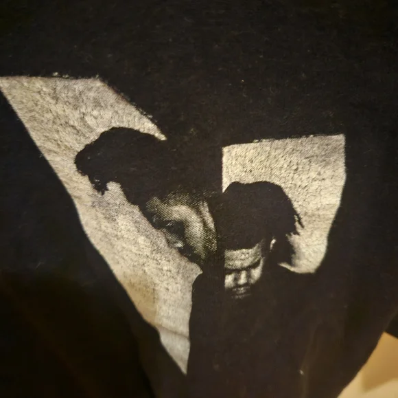 The Weekend XO 2015 Concert T-shirt - Picture 1 of 3